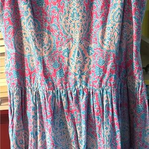 NWOT: Feminine Evan Picone Paisley Dress in pinks and blues!! VERY flattering 💗